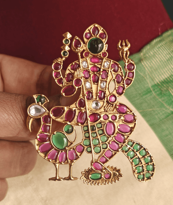 Muruga pendant (Green face)