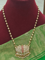 Thamarai impon gundu mani malai(Ruby white)