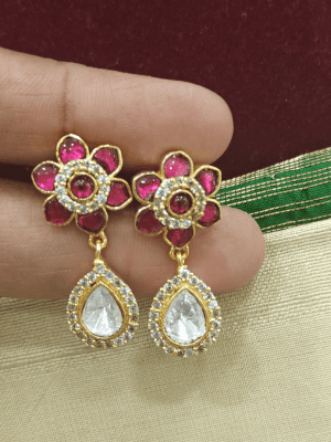 Floral jadau earrings (Ruby white)