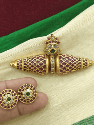 Damaru floral pendant set