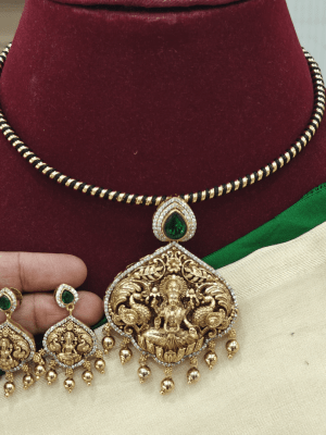 Antique lakshmi black kanti set