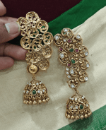 Peacock cluster earcuff