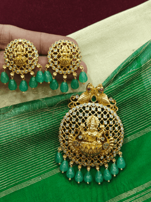 Thamarai lakshmi peacock pendant set (Green)