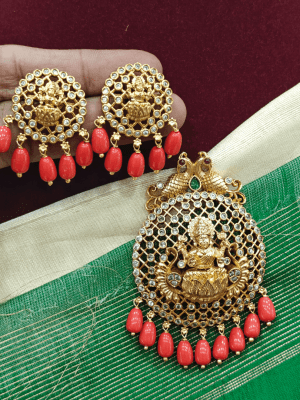 Thamarai lakshmi peacock pendant set (Coral)