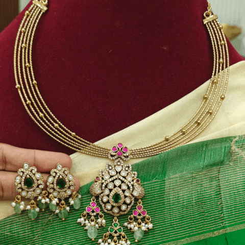 Victorian peacock hasli