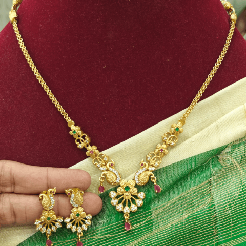 Peacock mango chic necklace