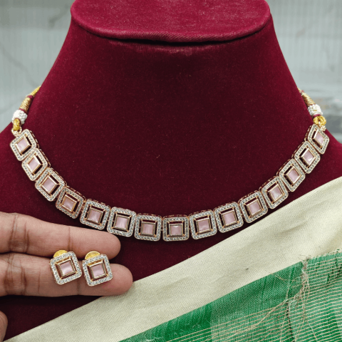 Antara rose gold necklace (Pink)