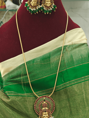 Kathak pendant set with long chain