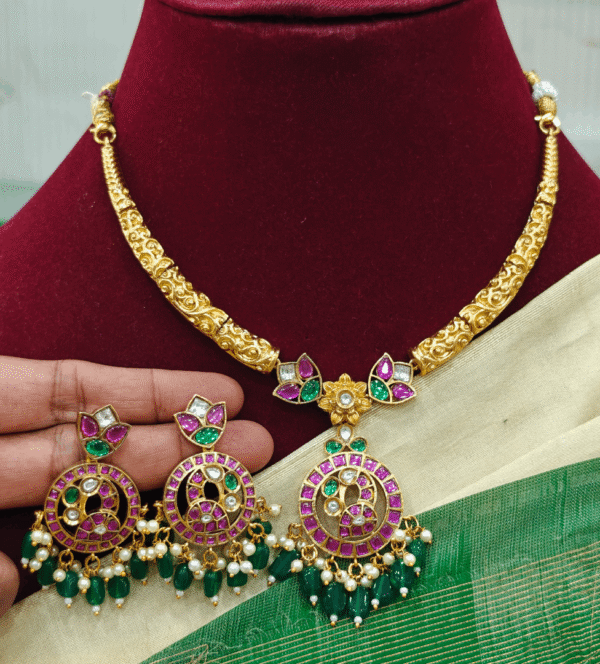 Peacock ruby kemp hasli