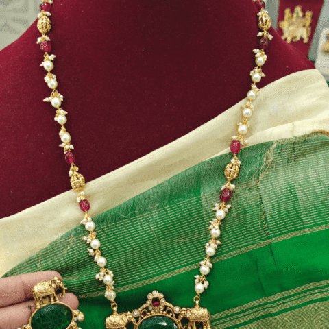 Elephant neelvattam emerald set