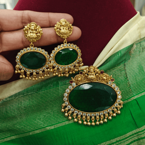 Lakshmi neelvattam pendant set (Green)