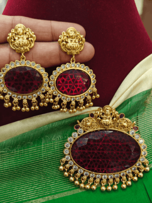 Lakshmi neelvattam pendant set (Red)