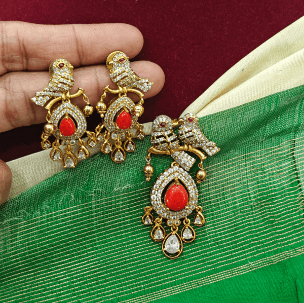 Bird coral pendant set