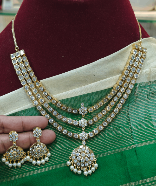 3 line white attigai