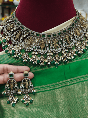 Dasavatharam victorian choker Green (Dark green beads)