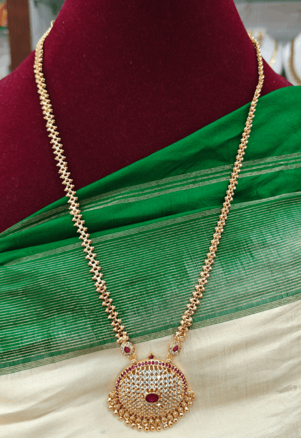 Neelvatta padhakkam chain