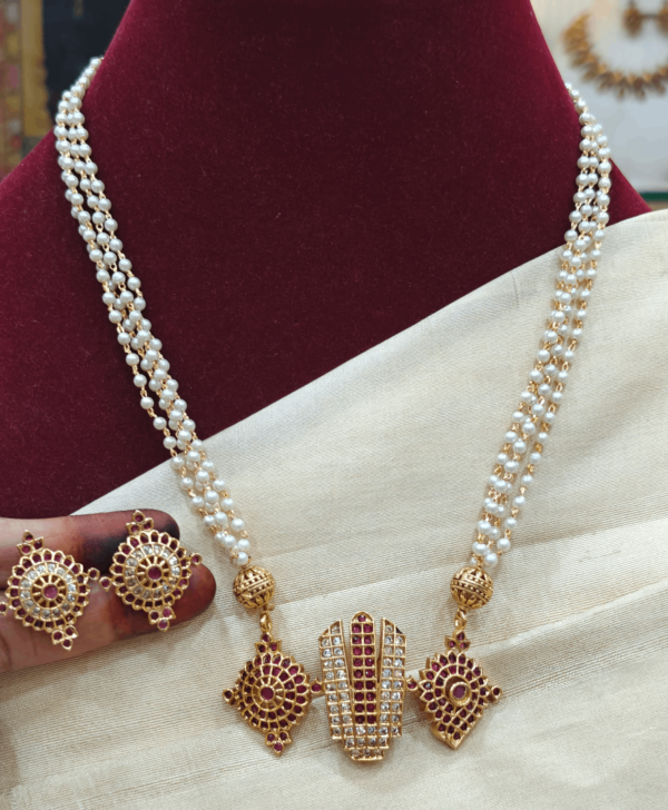 Om namo narayana pearl pendant set