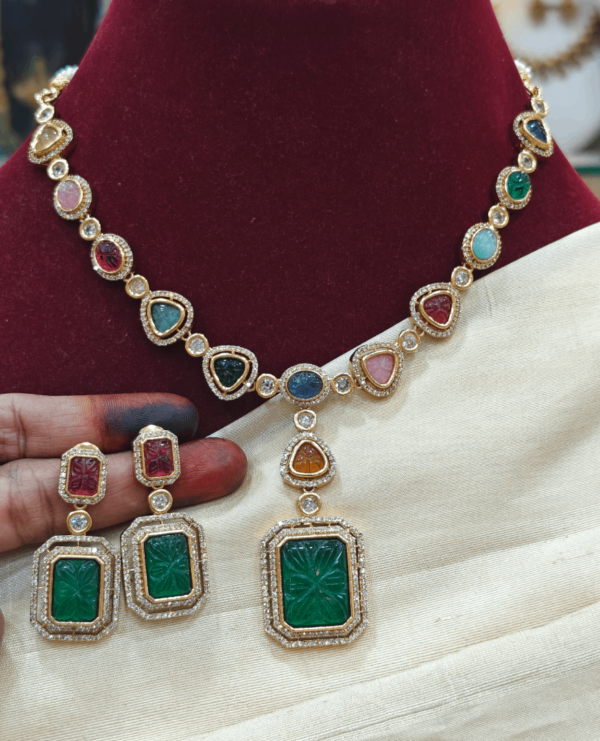 Carving emerald stone multicolor necklace