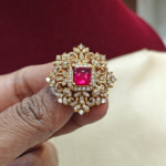 Royal saree pin (Ruby)