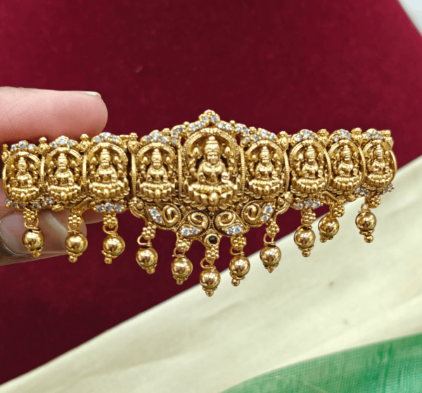 Lakshmi gold beads hairclip