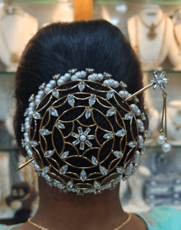 Premium hair bun cage silver mehendi – Design 2
