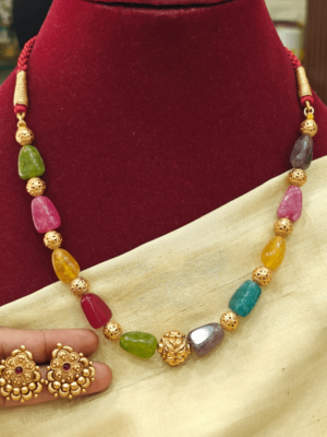 Multicolor beads set