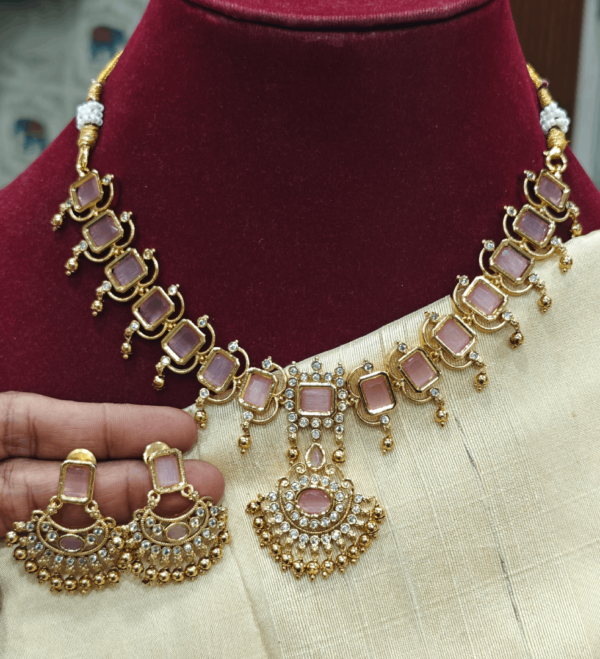 Solitaive stone necklace(pink)