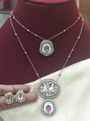 Double line mother pearl chain set