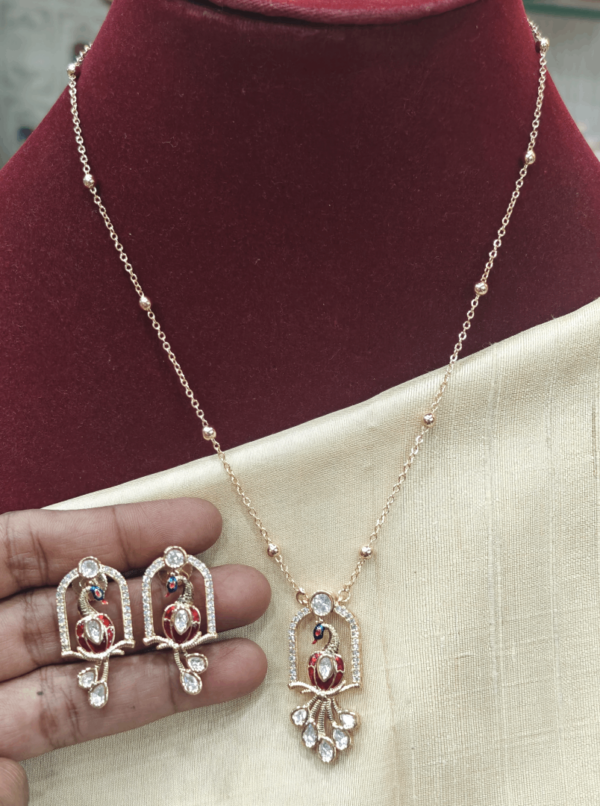 Peacock enamel pendent set(red)