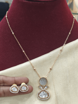 Carve stone kundan pendent set(grey)