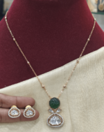 Carve stone kundan pendent set(green)