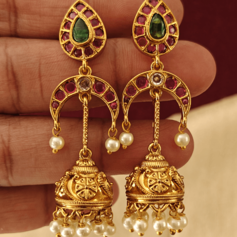 Thilak jhumka