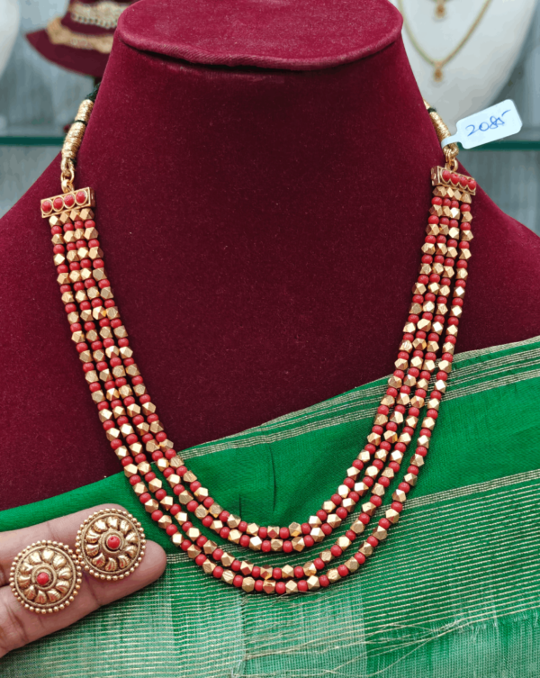 Four line coral beads antique short mala