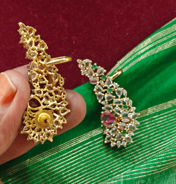 Preethi AD earcuff