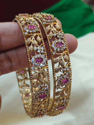 Leaf ruby antique bangles