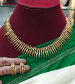 Mullu necklace