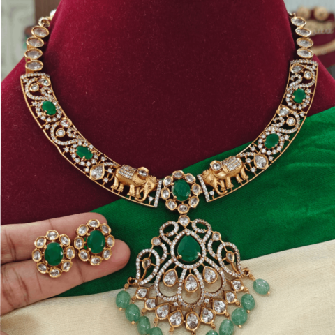 Amelia necklace(green,white)