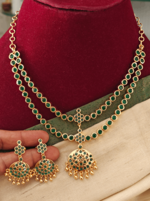 Traditional two line attige (green)