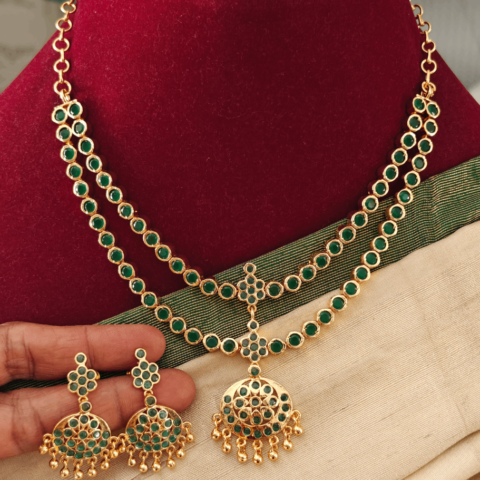 Traditional two line attige (green)