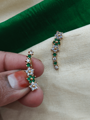 Flower mini earcuff(white,green)