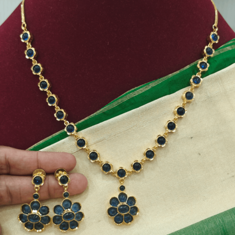 80`s classic flower necklace (blue)