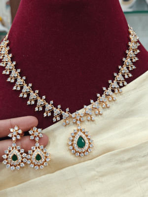 ADaimond necklace(green)