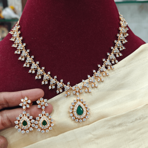 ADaimond necklace(green)