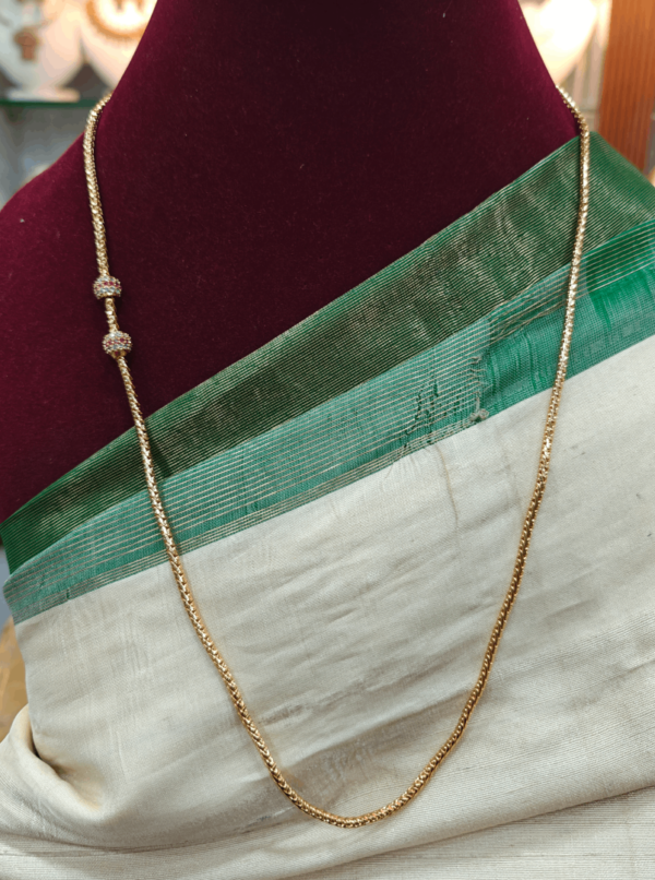 Ball moggapu chain(white ,ruby)