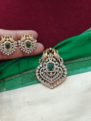 Double peacock (green)pendent set