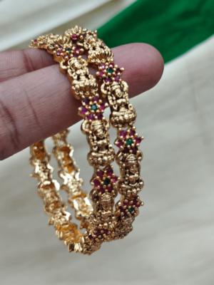 Simple and cut flower lakshmi bangle