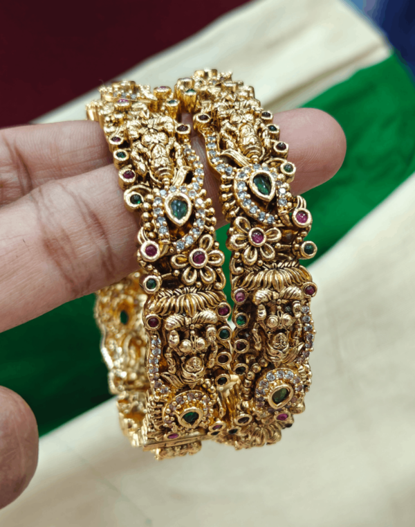 Flower lakshmi bangle(any one can wear)