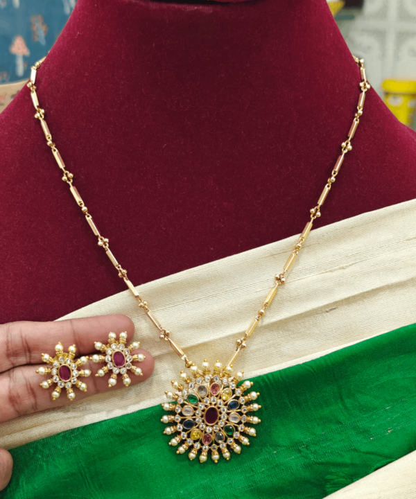 Navarathna pendant with gunguru chain