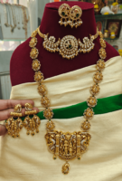 Ramparivar haram with kundan chocker set