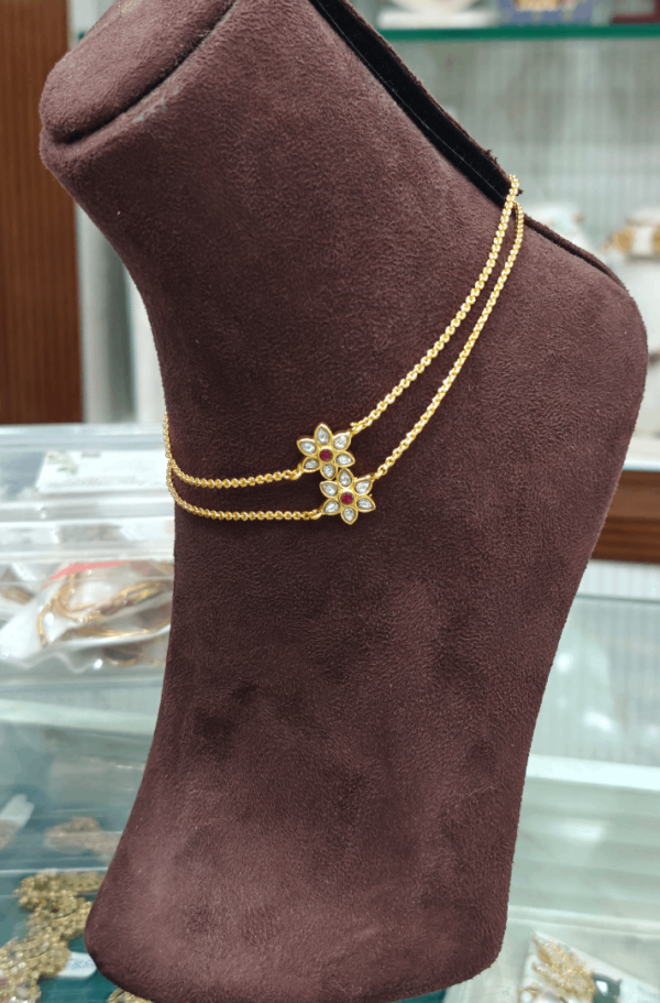 Flower design(white,red)